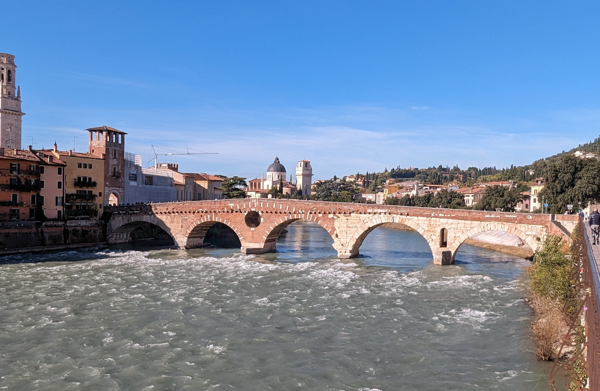 Walking Tour in Verona: 9+ Landmarks with Live Guide