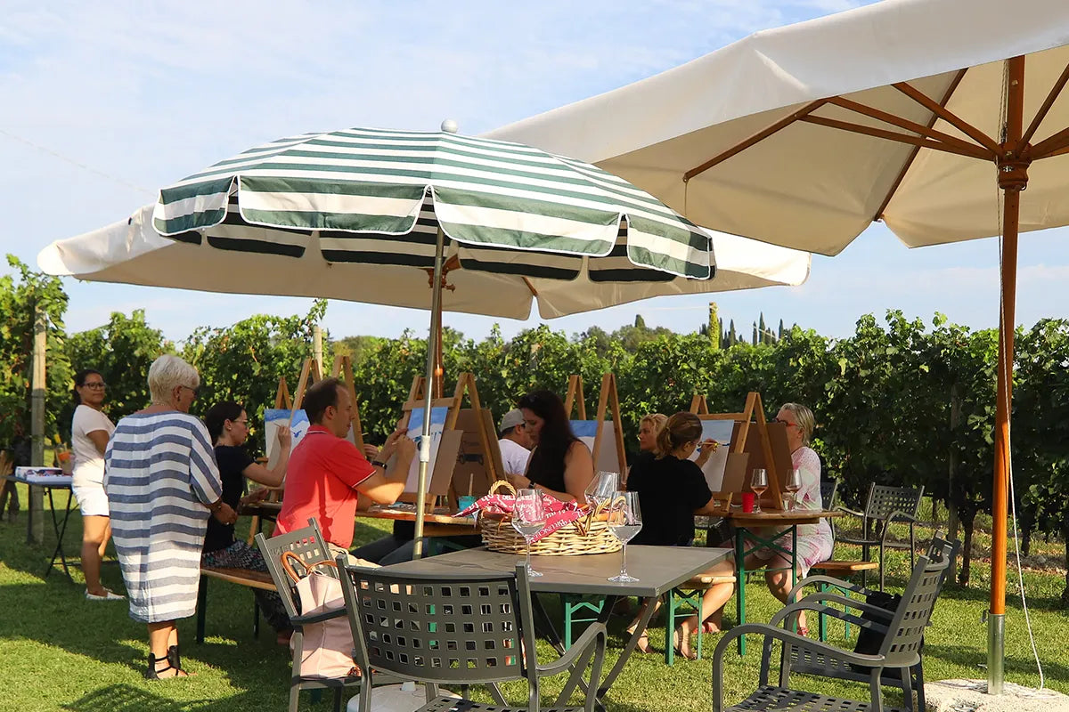 Art Experience with Food and Wine Tasting in the vineyards