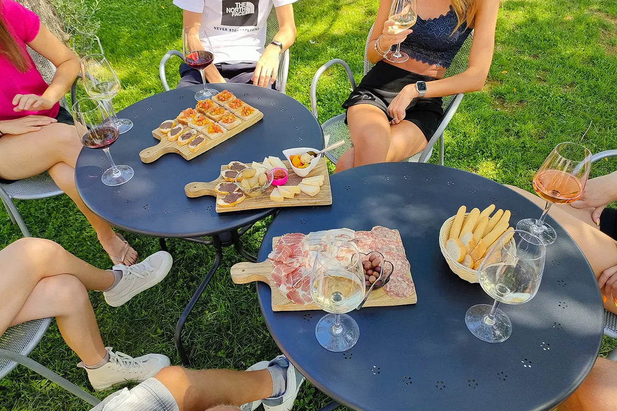 E-Bike Tour and wine tasting in Lazise Countryside